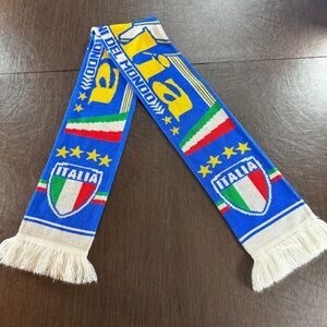 Italy Italia Campioni Del Mondo Blue and Yellow Knit Soccer Scarf